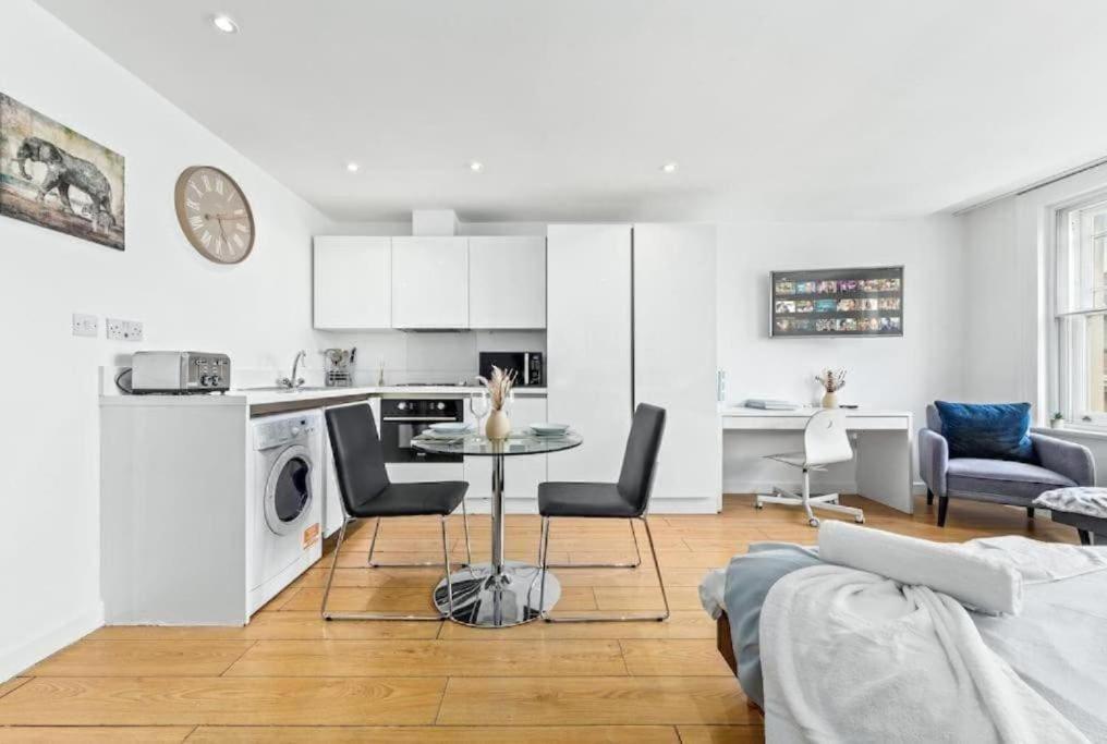 1 Bedroom Flat Piccadilly Sleep 7 In London Vr10 Luaran gambar